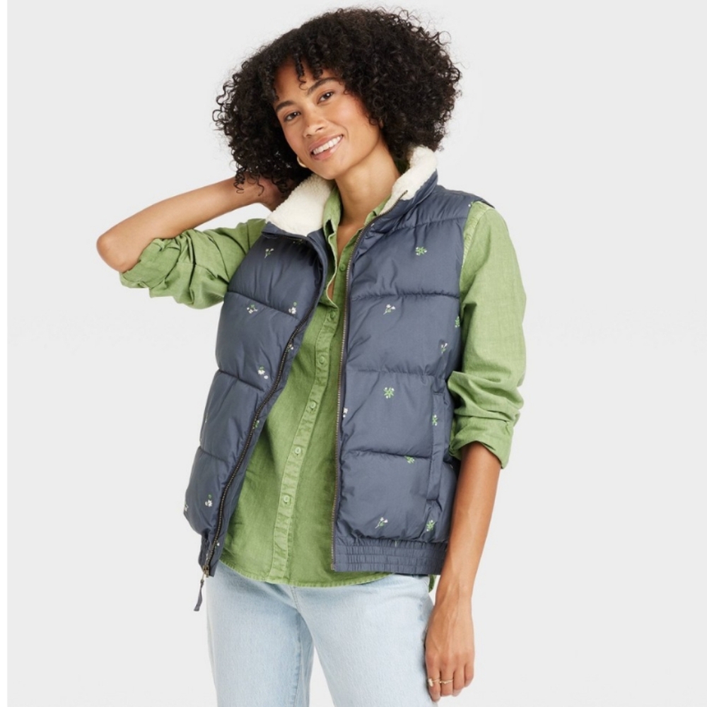 Puffer Vest. Woman's size L
